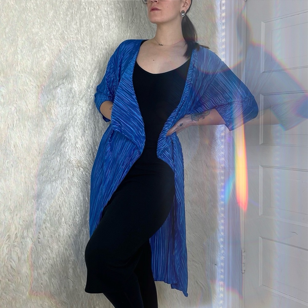 Shimmery Blue Pleated Flowy Shawl Cover